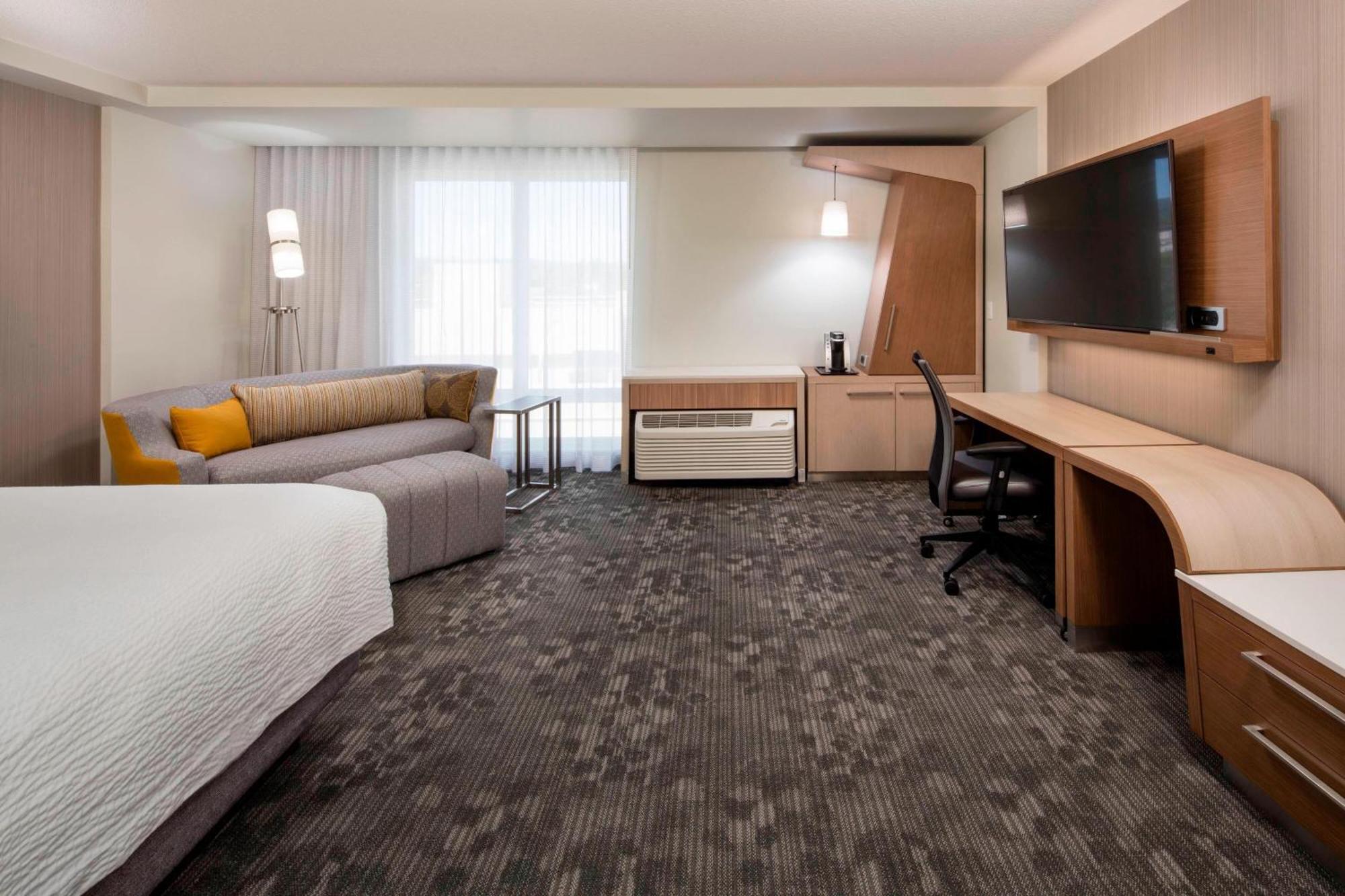 Courtyard By Marriott Prince George Exterior foto