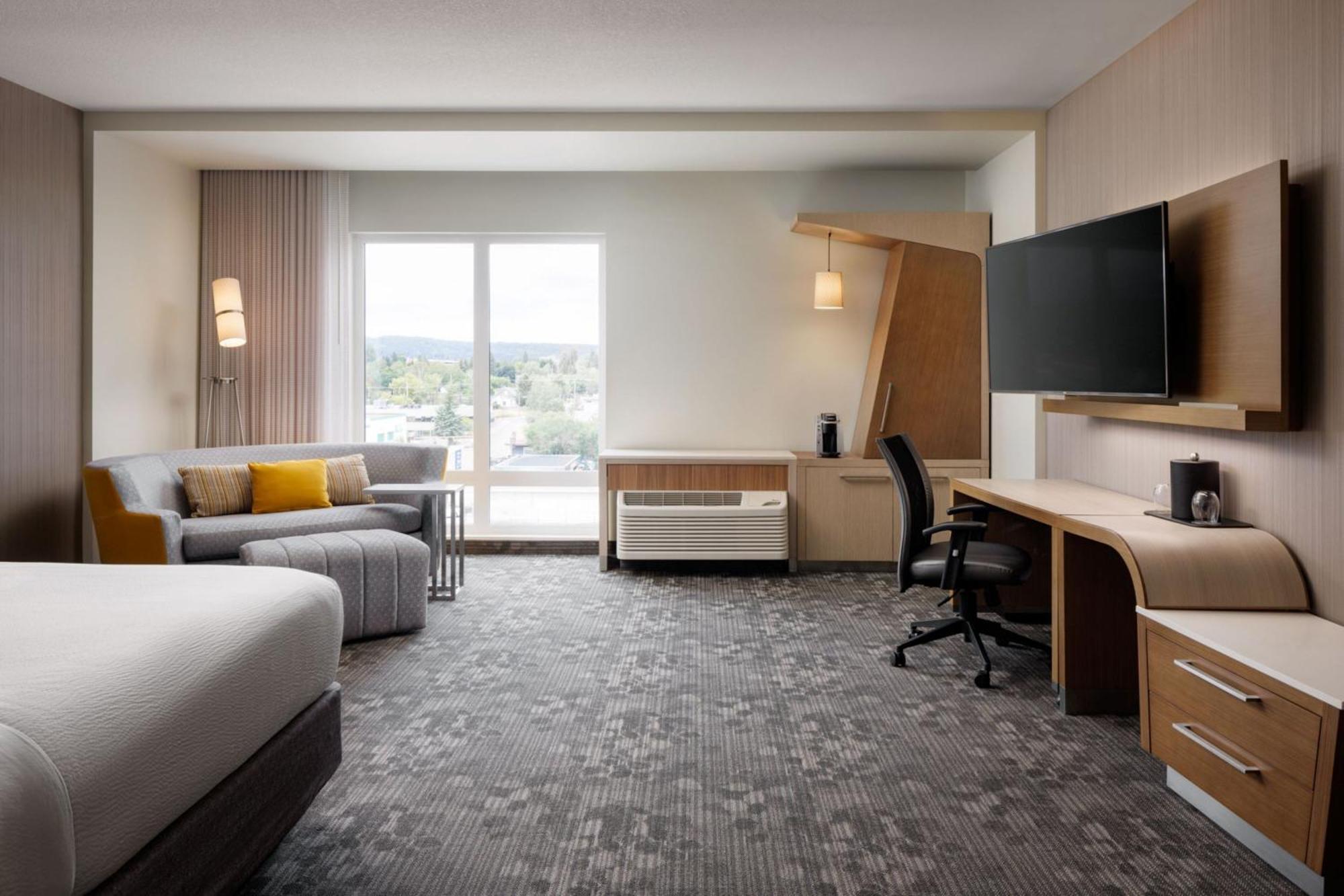 Courtyard By Marriott Prince George Exterior foto
