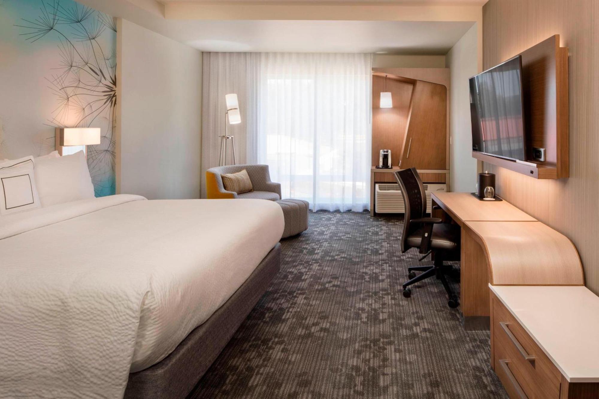 Courtyard By Marriott Prince George Exterior foto